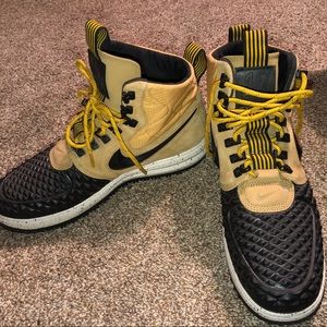 Nike 17 “Lunar Duckboot” Hightop Sneakers